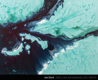 von Deck - Egal wie oft, wie lange, zu welcher Tages- oder Nachtzeit, das Meer fasziniert mich mit seiner schier unendlichen Variation von Farbe, Licht und Form. Mal ist das Wasser dunkler als der Himmel, mal ist es genau umgekehrt, dann wieder ist der Horizont kaum oder garnicht auszumachen … mal wild, mal still, mal wie ein Spiegel … nur eins ist immer sicher: