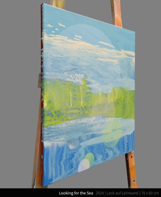 Looking for the Sea - Morgen gehe ich auf der Suche nach dem Meer. Bist du jemals gegangen, nur um nach dem Meer zu suchen? Vor vielen Jahren erzählten sie mir vom Meer. Und ich werde nicht zurückkommen, bis ich das Meer gesehen habe. Auf der Suche nach dem Meer. Bist du jemals gegangen, nur um nach dem Meer zu suchen? Vor vielen Jahren auf der Suche nach dem Meer. Bist du jemals gegangen, nur um nach dem Meer zu suchen?